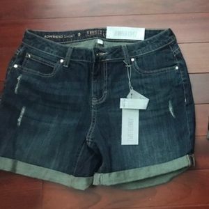 Jennifer Lopez Jean shorts